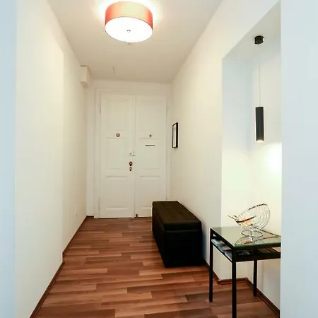 Apartman Marton & Martinis Superior - Spacious One-room - Excellent Location Within Walking Distance Of Diocletian's Palace And Bacvice - The Restaurants Within Walking Distance - Buralux *
